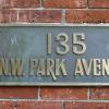 park_avenue_sign